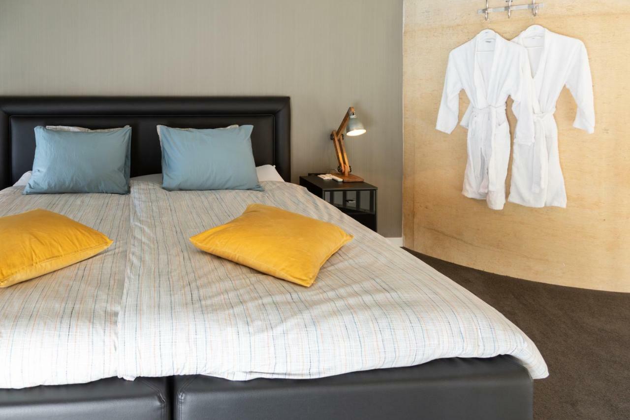 Watertorenhotel Nes Nes  Εξωτερικό φωτογραφία